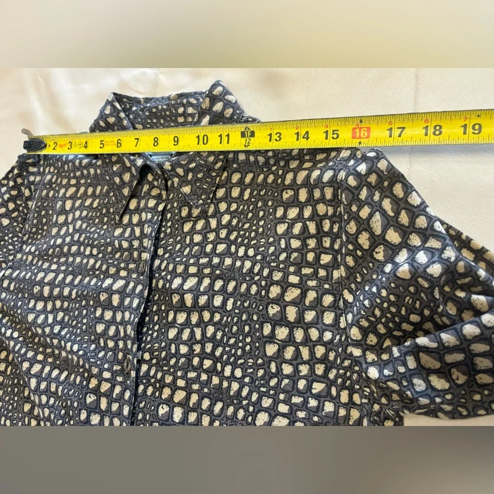 Vintage 90s 100%‎ Silk Crocodile Animal Print Top, Medium